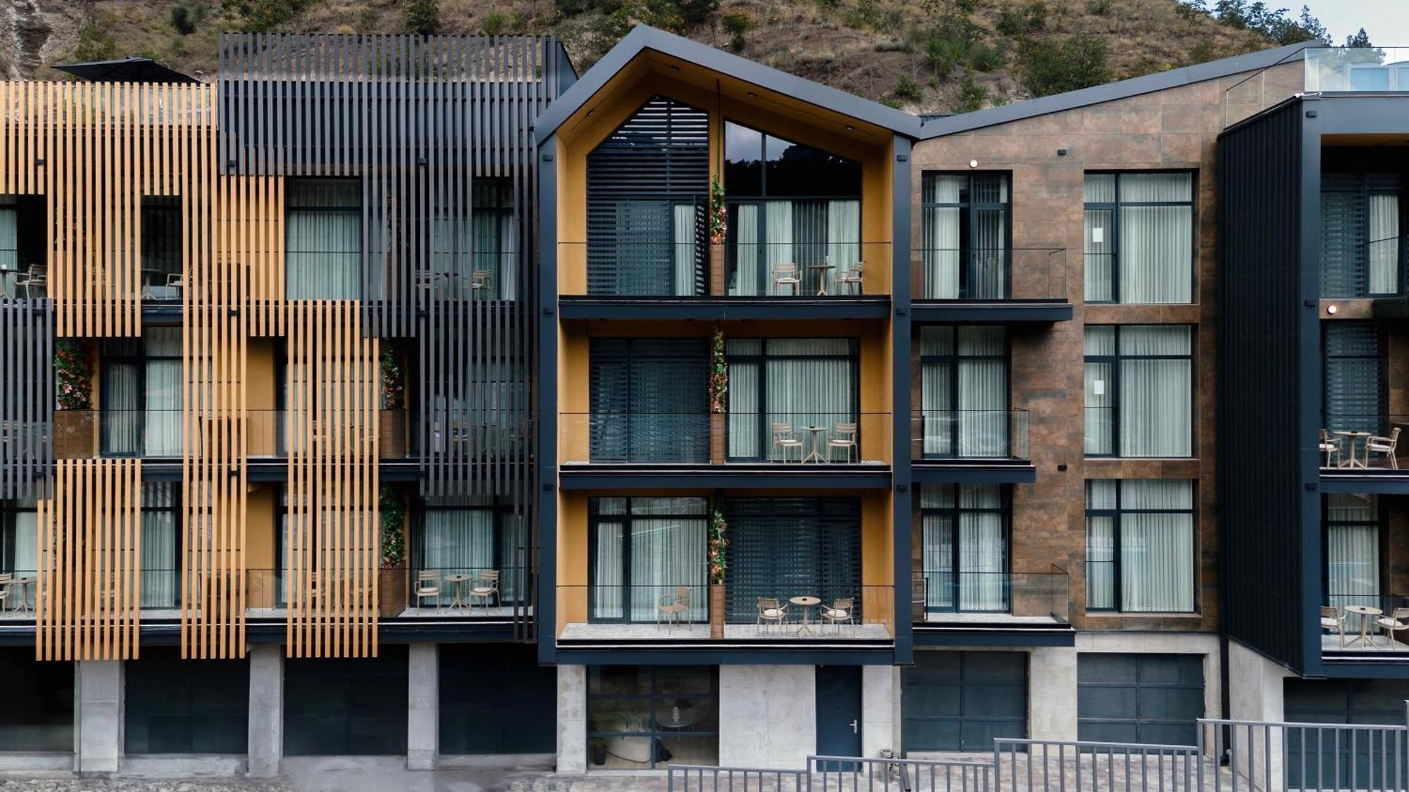 Solridge Aparthotel Tbilisi Ngoại thất bức ảnh